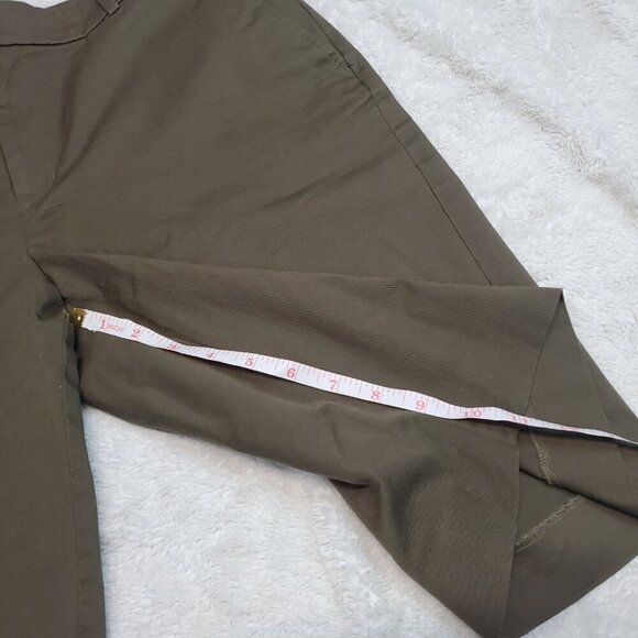 L-RL Lauren Active Ralph Lauren Khaki Green 11" Inseam Chino Shorts Women 10 - Picture 6 of 7